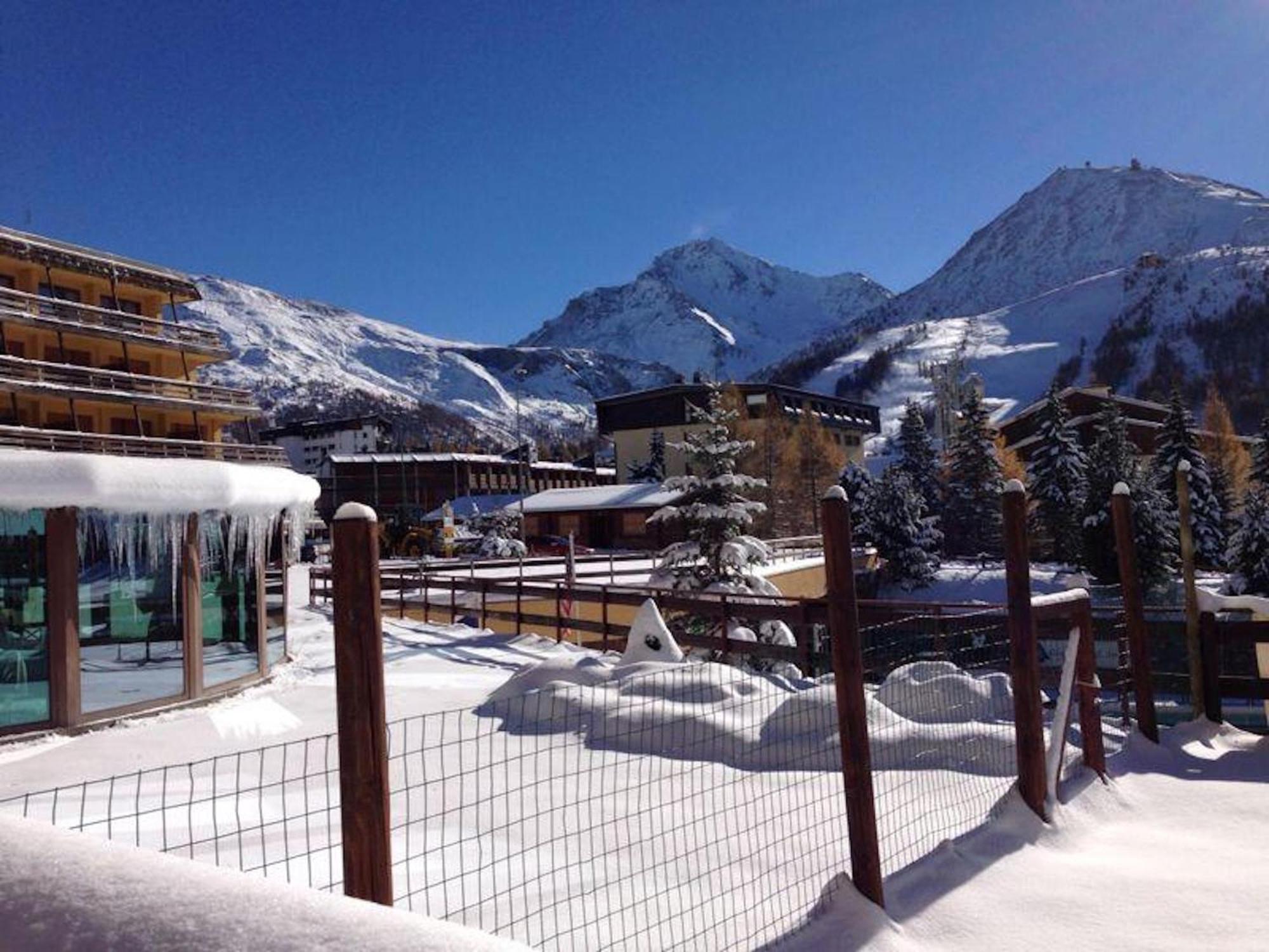 Grand Hotel Sestriere Esterno foto
